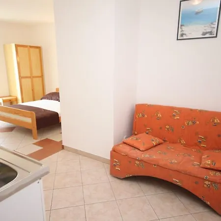 Apartment Studio 7532b *